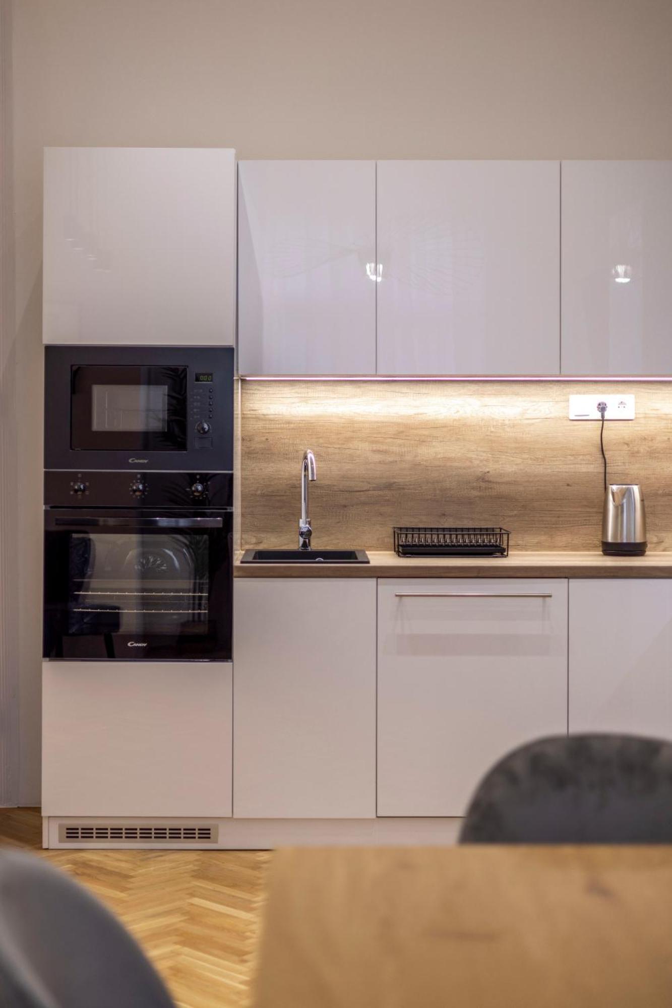 Luxurious Central 4Bedrm 3Bathrm Residence W/ Balcony Budapest Ngoại thất bức ảnh