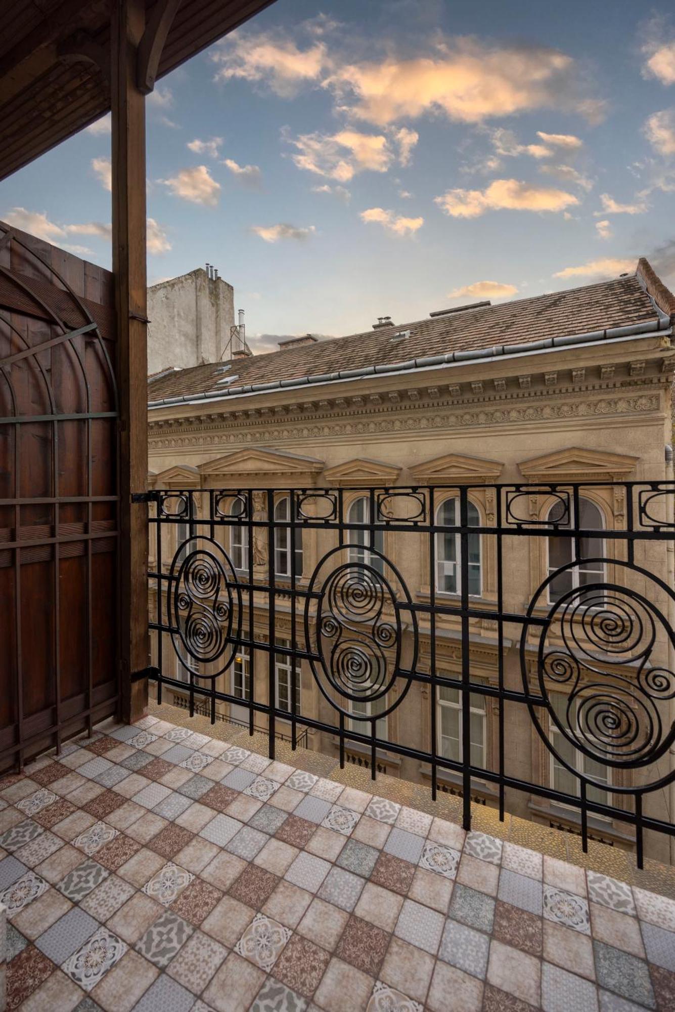 Luxurious Central 4Bedrm 3Bathrm Residence W/ Balcony Budapest Ngoại thất bức ảnh