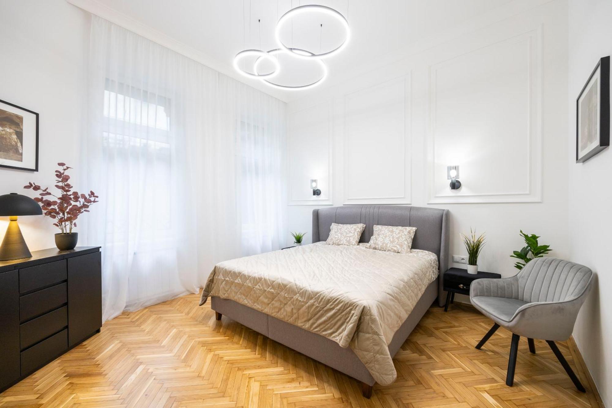 Luxurious Central 4Bedrm 3Bathrm Residence W/ Balcony Budapest Ngoại thất bức ảnh