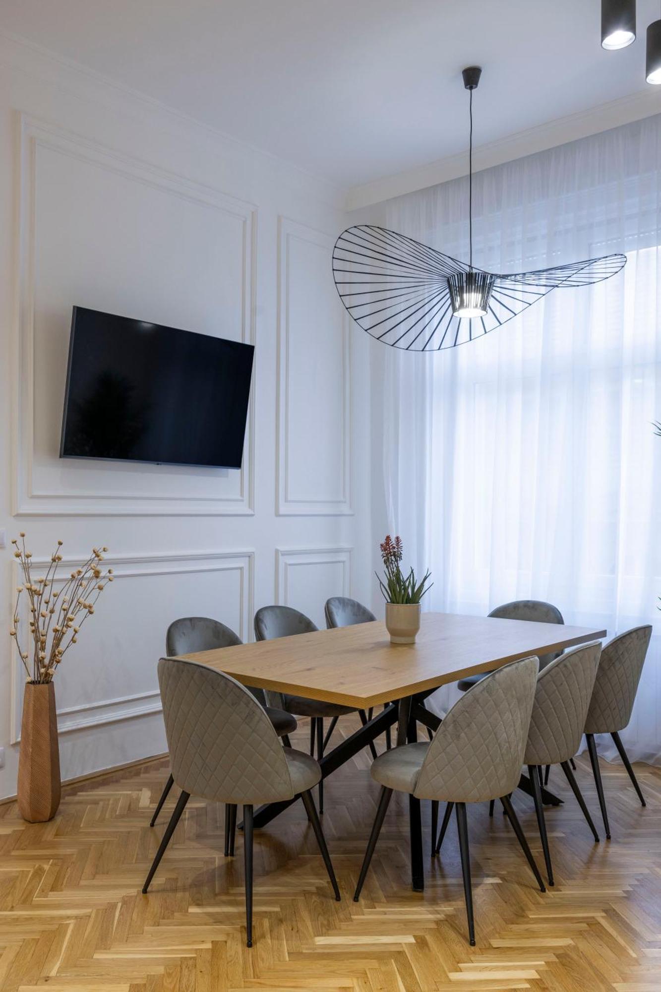 Luxurious Central 4Bedrm 3Bathrm Residence W/ Balcony Budapest Ngoại thất bức ảnh