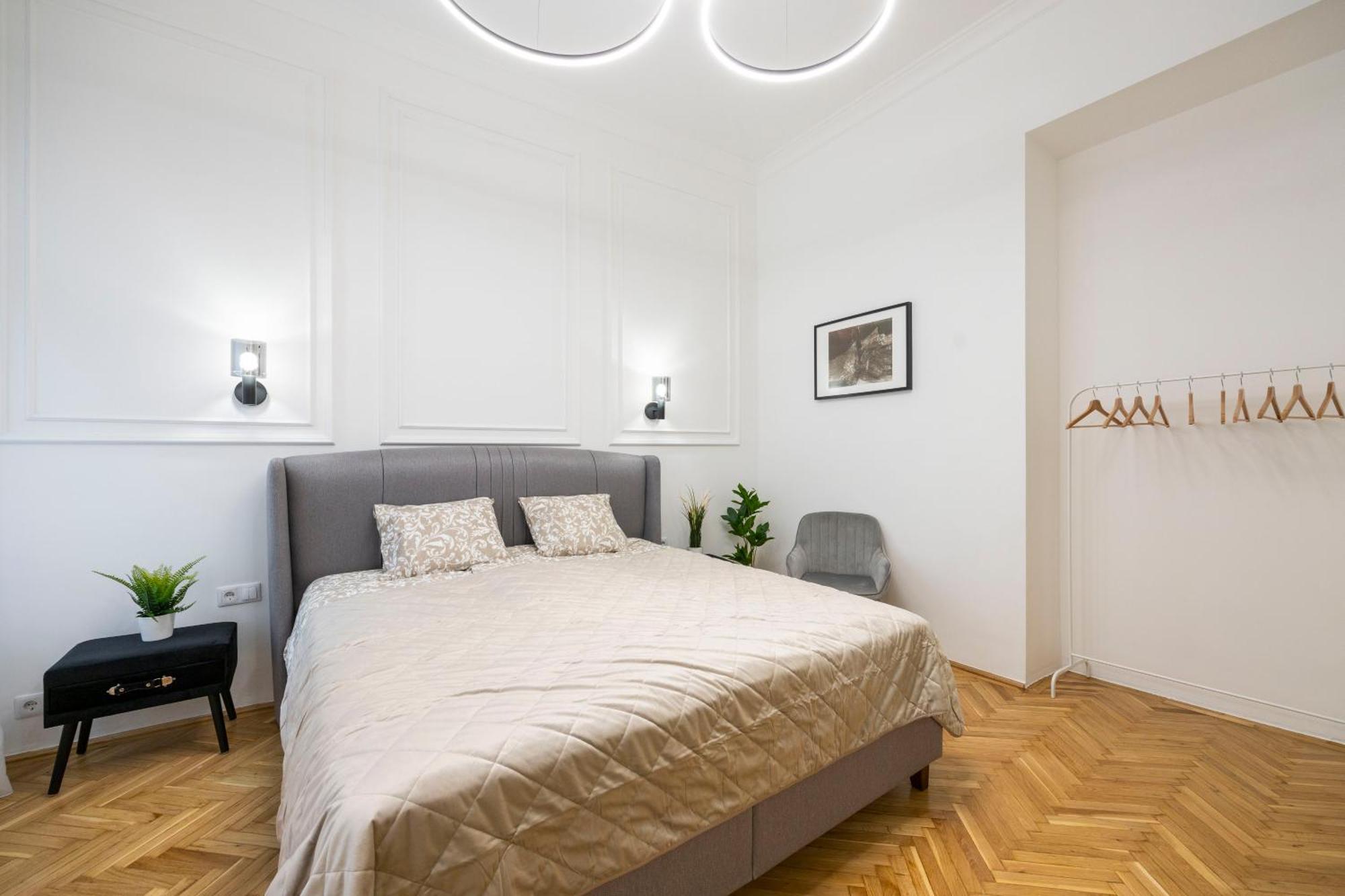 Luxurious Central 4Bedrm 3Bathrm Residence W/ Balcony Budapest Ngoại thất bức ảnh